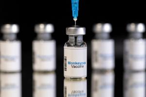 Storbritannien køber 20.000 koppevacciner hos Bavarian