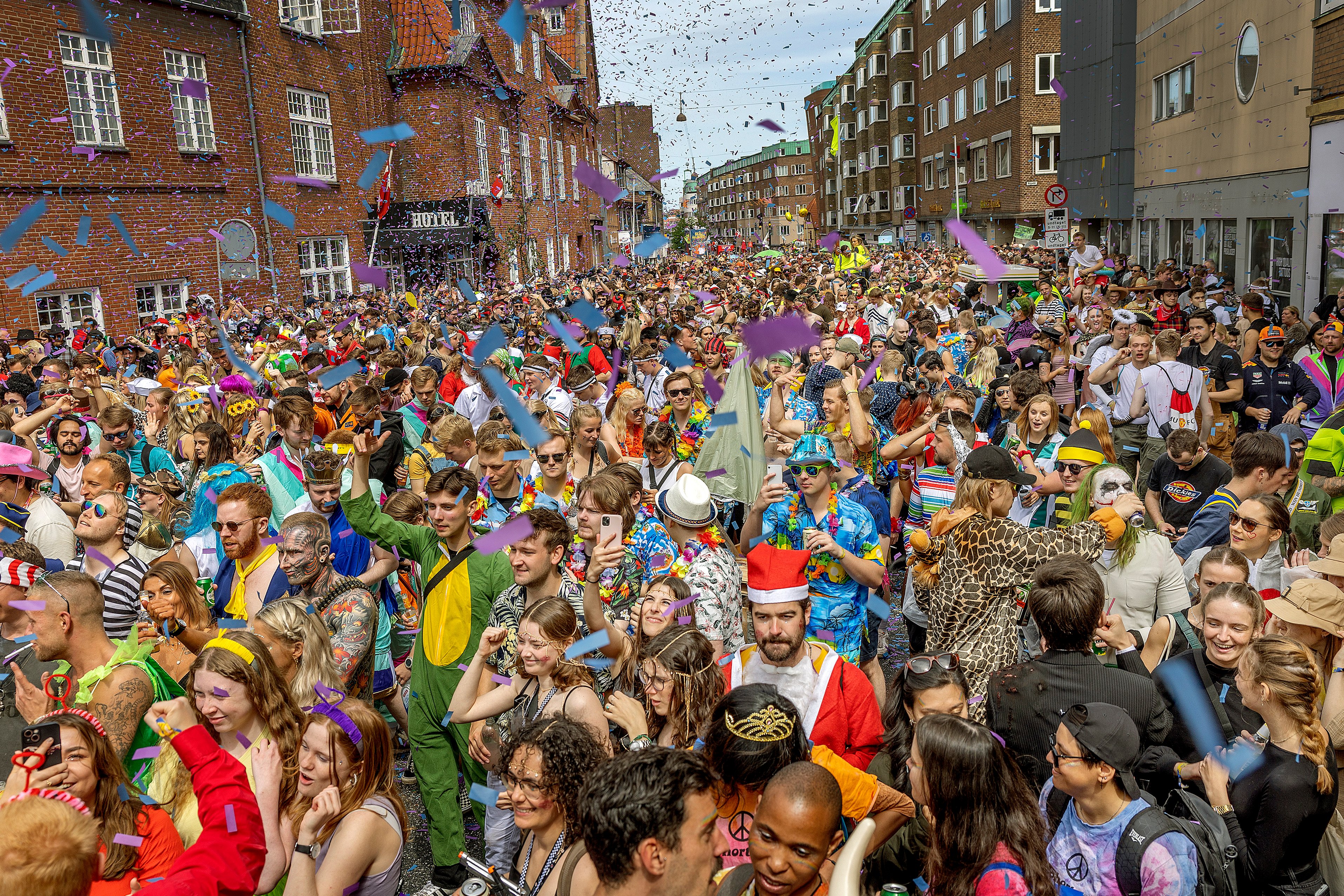 Se alle billederne: Sådan blev der festet til karneval