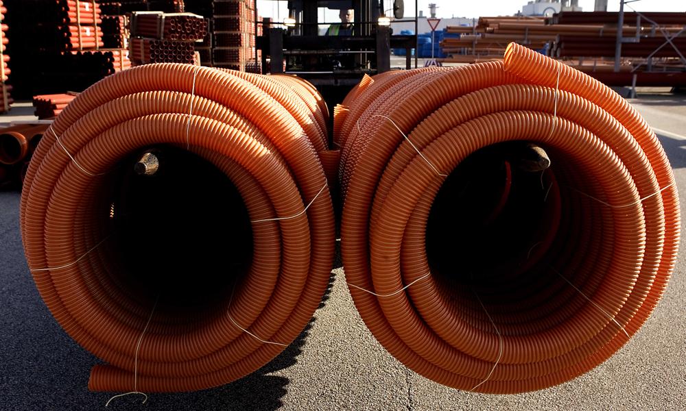 Wavin er en hollandsk producent af plastrør, der primært benyttes til dræning og vandforsyning. Wavin er en hollandsk producent af plastrør, der primært benyttes til dræning og vandforsyning.
