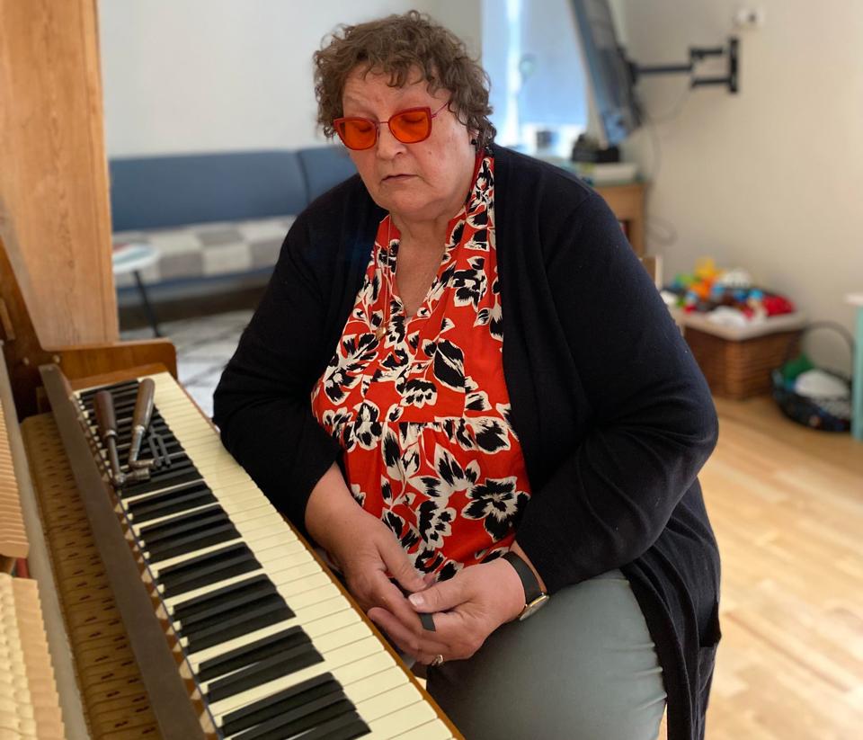 Jeanne Maegaard har været selvstændig klaverstemmer siden 1974, hvor hun blev udlært på klaverfabrikken Brødrene Jørgensen. <i>Foto: Michala Nordahl</i>