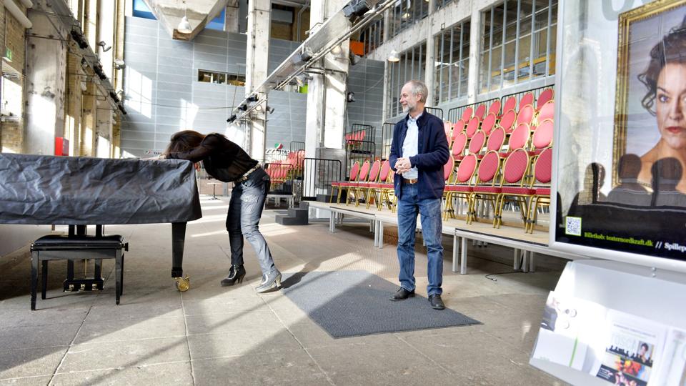 Første akt foregår i Kedelhallen i Nordkraft. <i>Foto: Torben Hansen</i>
