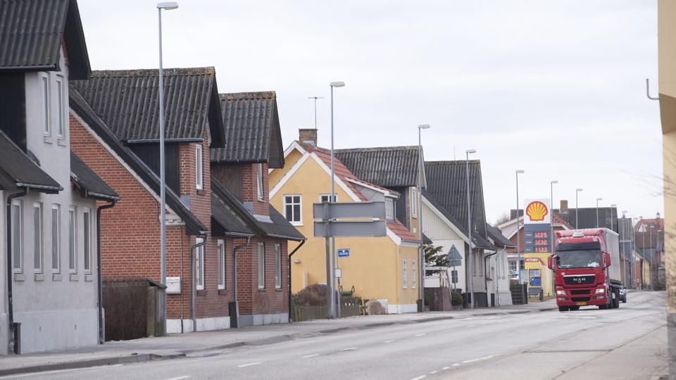 De to omfartsveje i Aars og Løgstør, hvor billedet her stammer fra, skal være med til at aflaste byerne for tung lastbiltrafik. Arkivfoto: Grete Dahl <i>Grete Dahl</i>