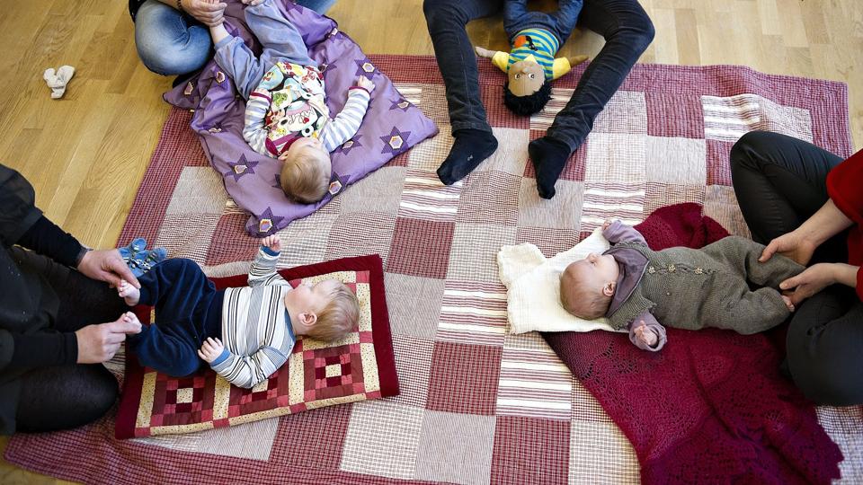 En verden fuld af sanser kommer ekstra hurtigt til babyer, når en ekspert i musik tager fat. Foto: Claus Søndberg. <i>Pressefotograf Claus Søndberg</i>