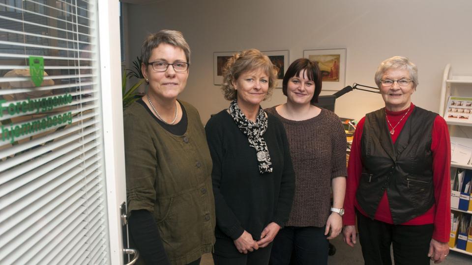 Ældrekonsulenterne Astrid Hummelmose, Ingeborg Kjeldsen og Mette Johansen har sammen med Ældre Sagen arrangeret foredrag om ældre og depression - til højre Solveig Skovrider fra Ældre Sagen. Foto: Kurt Bering <i>Kurt Bering</i>