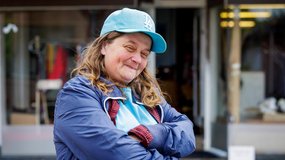 Karina Mai Mortensen har været hjemløs i 20 år. Hendes største ønske var at blive selvstændig, og det er hun så blevet. <i>Foto: Henrik Bo</i>