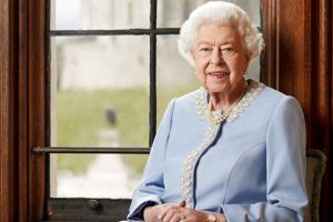 Briterne fejrer i fire døgn 70 år med dronning Elizabeth