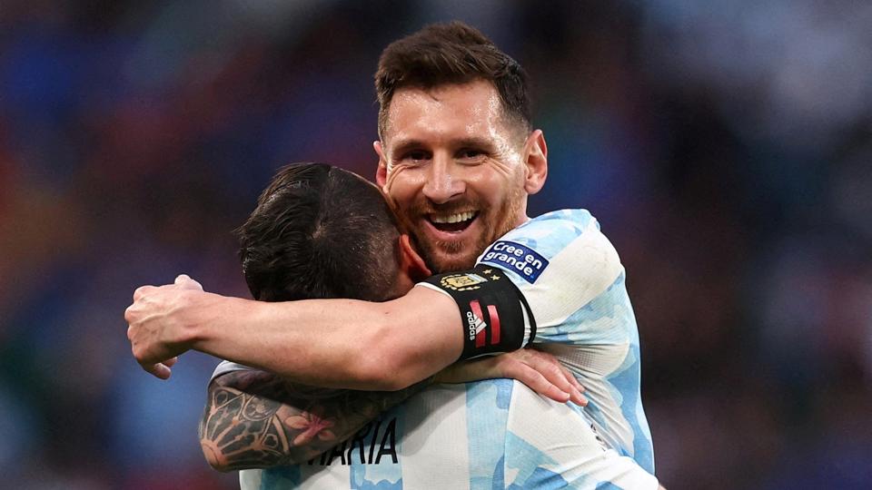 Argentina og Lionel Messi skal i november og december have base i Abu Dhabi. <i>David Klein/Reuters</i>