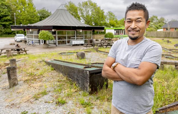 Narrun Mok åbner sushibar i en sekskantet tidligere grillbar ud til Skagensvej i Frederikshavn. <i>Foto: Lars Pauli</i>