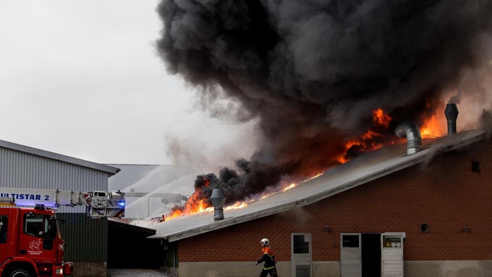 Brand hos Easy-Agri Care på Østermøllevej ved Nykøbing Mors.