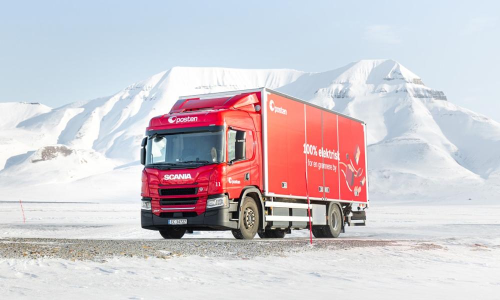 Der er en udfordring at køre elektrisk lastbil på Svalbard, for der er kun plusgrader fra juni til september.