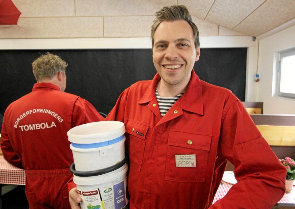 Anders Mundelin bor i dag i Kastrup, men vender hvert år hjem til Hjallerup for at sælge lodder. <i>Foto: Jørgen Ingvardsen</i>