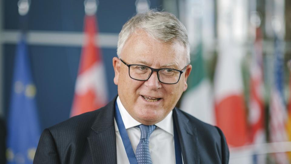 Vær nu venlige at stole på os, lød det indtrængende fra EU's jobkommissær, Nicolas Schmidt, da han tirsdag fremlagde aftalen om mindsteløn i EU. Danmark og Sverige har været kritiske over for aftalen, fordi man frygter, at den vil true de skandinaviske arbejdsmarkedsmodeller (Arkivfoto). <i>Ole Spata/Ritzau Scanpix</i>