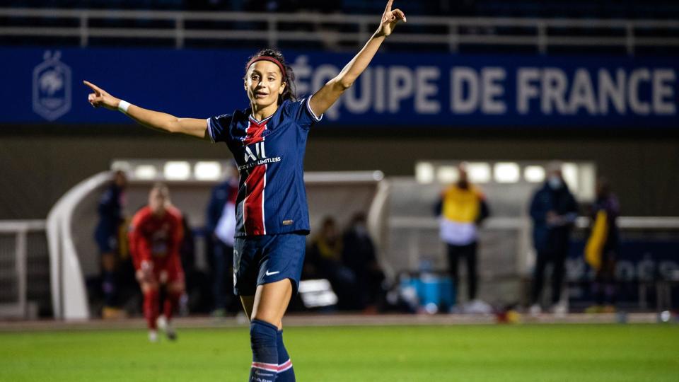 Nadia Nadim spillede for den Qatar-ejede klub Paris Saint-Germain fra 2019 til 2021. I dag er hun ambassadør for mændenes VM i Qatar. <i>Arkivfoto: Gruppo Editoriale/Livemedia/Al/Ritzau Scanpix</i>