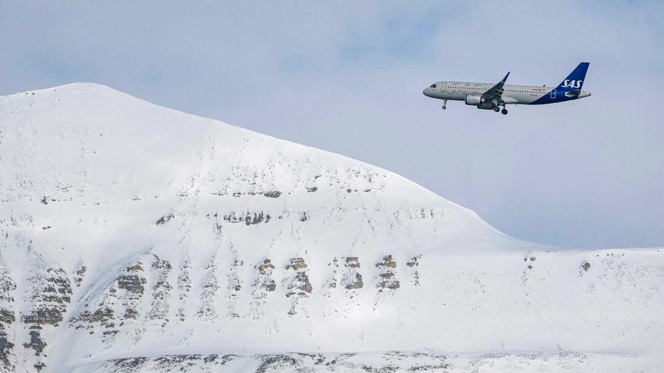 Der var flere rejsende med SAS i maj - men der er stadig langt til niveauet før corona. Samtidig foregår afklaring af ejerskab i baggrunden (Arkivfoto). <i>Jonathan Nackstrand/Ritzau Scanpix</i>
