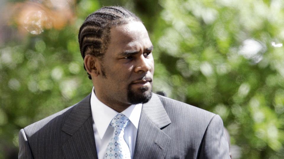 Sangeren R. Kelly bør holdes bag lås og slå, indtil han er langt oppe i 70'erne, mener anklagemyndigheden. (Arkivfoto). <i>M. Spencer Green/Ritzau Scanpix</i>