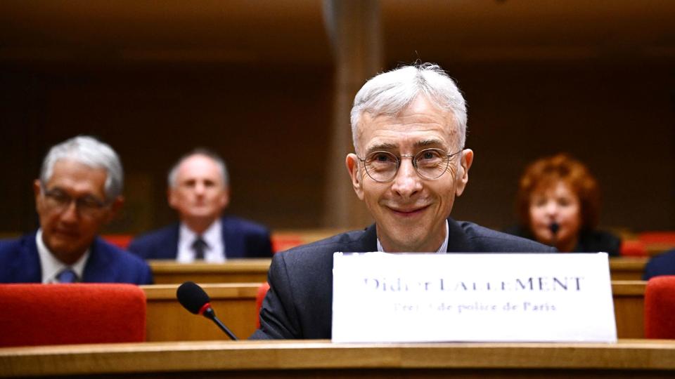 Paris' politichef, Didier Lallement, var mødt op til høring i det franske senat torsdag. <i>Anne-Christine Poujoulat/Ritzau Scanpix</i>