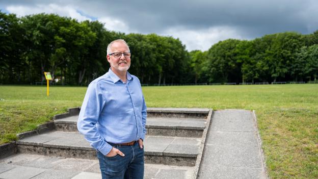 Henrik Jensen glæder sig til at byde en masse glade gæster velkommen på dyrskuepladsen. <i>Foto: Nicolas Cho.</i>