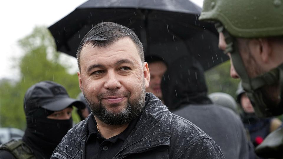 Separatistleder i Donetsk Denis Pusjilin mener, at domstol i Donetsk har "afgivet en retfærdig straf" til de tre udenlandske soldater, som er idømt dødsstraf. (Arkivfoto). <i>Uncredited/Ritzau Scanpix</i>