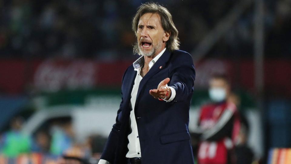 Ricardo Gareca har chancen for at føre Peru til den anden VM-slutrunde i træk. Det kræver sejr over Australien mandag. <i>Raul Martinez/Reuters</i>
