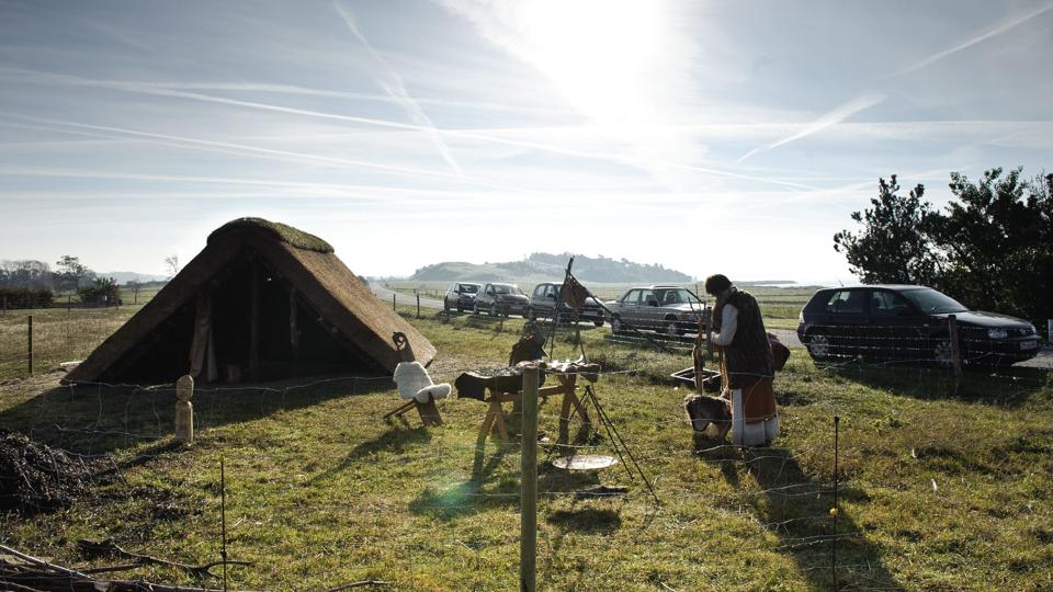 Vikingebyen ved Sebbersund - nu er det slut med bilkørsel igennem det historiske område. Foto: Henrik Bo <i>Foto: Henrik Bo</i>