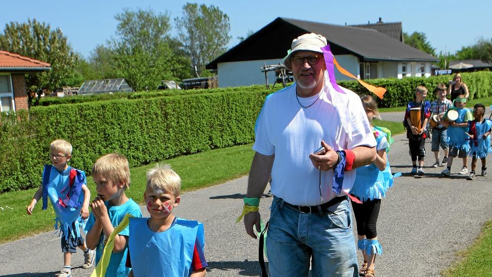 Optoget begav sig gennem byen i farvestrålende kostumer. Foto: Allan Mortensen <i>Allan Mortensen</i>