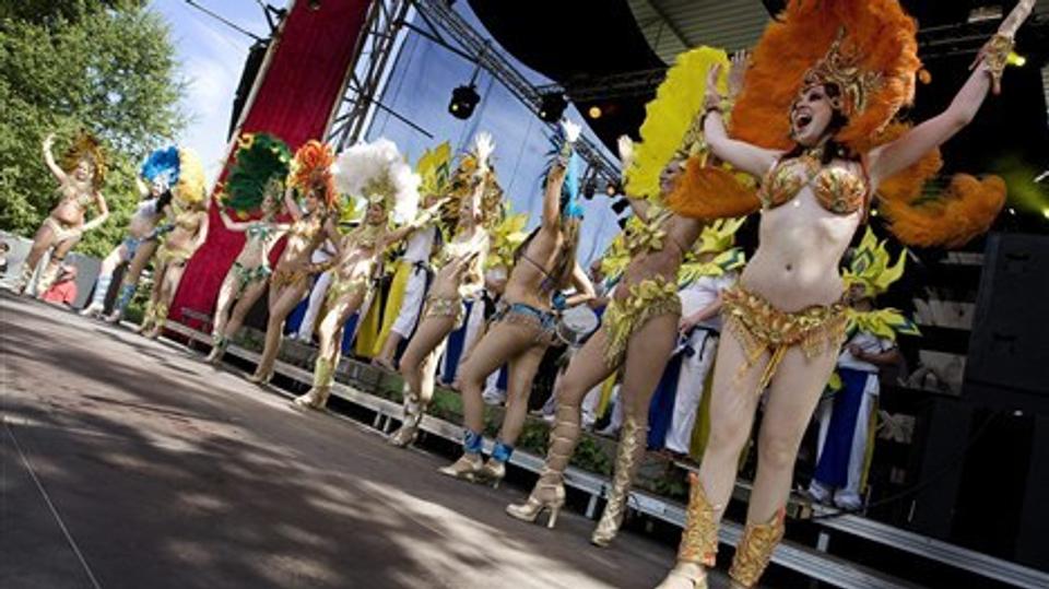 Sambagruppen Poco Loco, der har deltaget i samtlige 29 karneval i Aalborg, vil ikke være at finde i år.