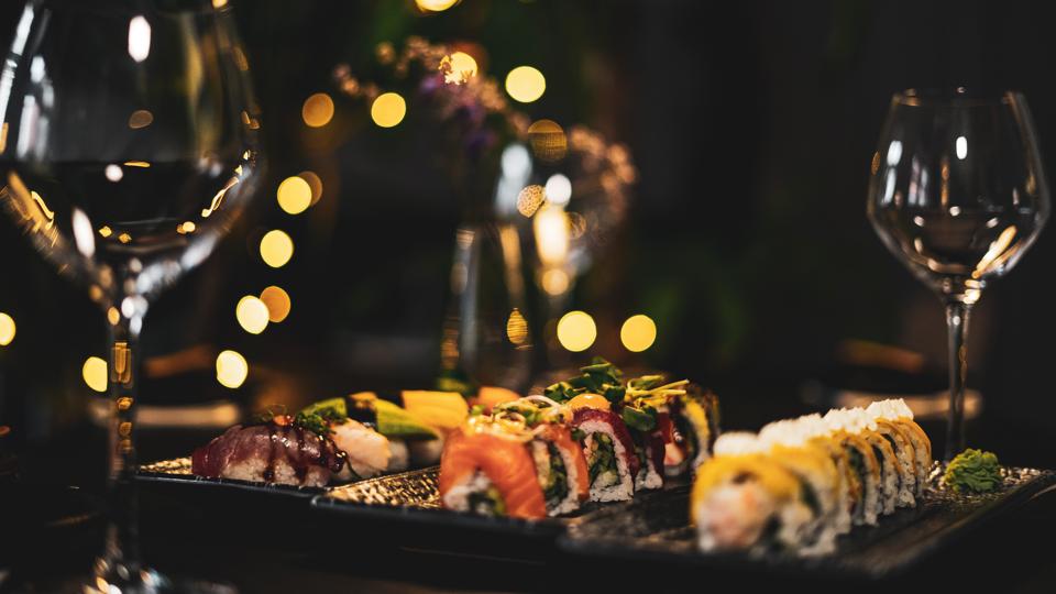 Aalborgenserne har taget godt imod Catch Sushi Bar & Cocktails, efter de åbnede i oktober 2020 - og det mærker de på bundlinjen. <i>Foto: Catch Sushi Bar & Cocktail</i>