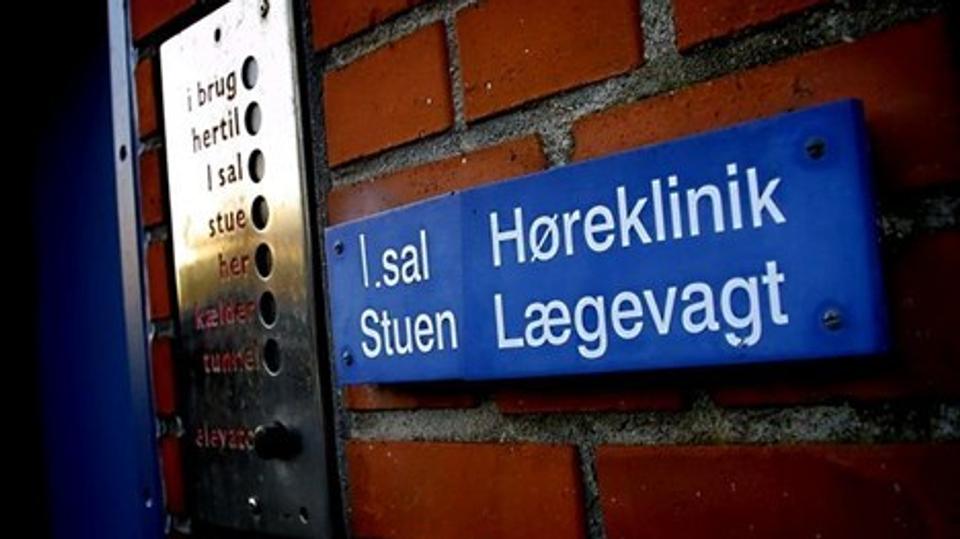Selv om der er døgnbemandet lægevagt i Thisted, så træffes lægen ikke hele tiden. Meget af tiden om natten bruges ude på sygebesøg, og så samler visitationen besøgene på bestemte tidspunkter, hvor lægen kommer ind. Arkivfoto