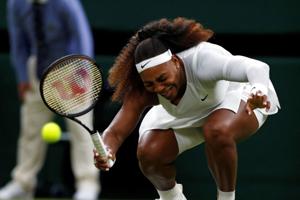 Serena Williams gør comeback i Wimbledon-opvarmning