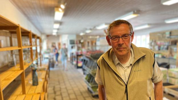 Bent Christensen lukker Bo Grønt Havecenter i Dronninglund med udgangen af juni. <i>Foto: Claus T. Kræmmergård</i>