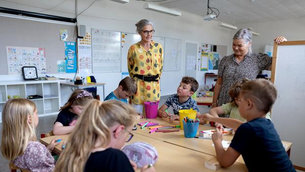 Der er samlæsning på tværs af klasserne i nogle timer, men det kan alle lære noget af, mener Anne Wraae. <i>Foto: Lars Pauli</i>