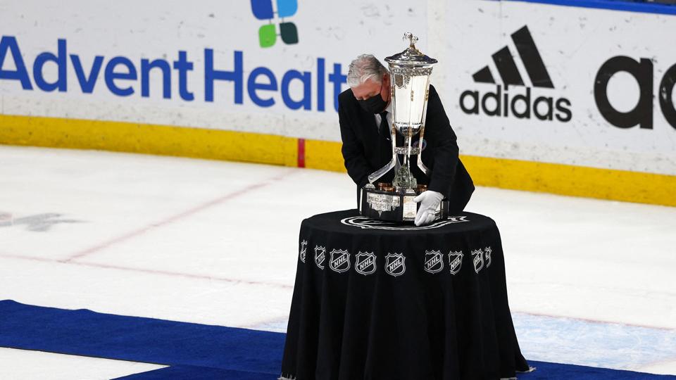 Russiske og hviderussiske spillere kan ikke få lov til at vise Stanley Cup-trofæet frem i deres hjemlande. (Arkivfoto). <i>Nathan Ray Seebeck/Ritzau Scanpix</i>