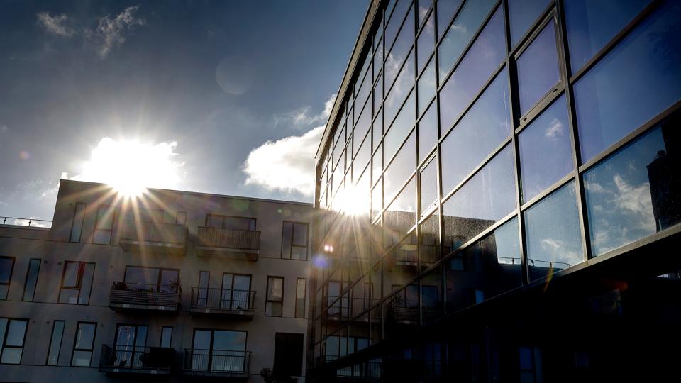 Investeringerne i Tyskland bliver styret fra denne kontorejendom på Danalien i Aalborg. <i>Foto: Lars Pauli</i>