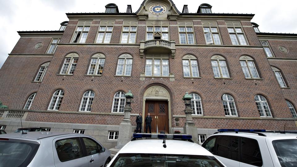 Et nævningeting ved Retten i Aarhus behandler sagen mod den 21-årige mand, der er tiltalt for at have påkørt og invalideret en betjent fra Østjyllands Politi 18. juni sidste år. (Arkivfoto). <i>Henning Bagger/Ritzau Scanpix</i>