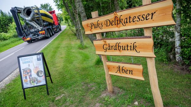 Gårdbutikken ligger på Svenstrupvej lige før man rammer byskiltet til Frejlev. <i>Foto: Martin Damgård</i>