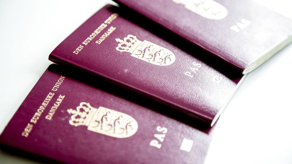 Hvis ikke man kan nå at få et helt nyt pas, vil det alt efter udløbsdatoen være muligt at få det forlænget eller at få et midlertidigt pas, inden man skal ud at rejse. (Arkivfoto). <i>Mads Claus Rasmussen/Ritzau Scanpix</i>