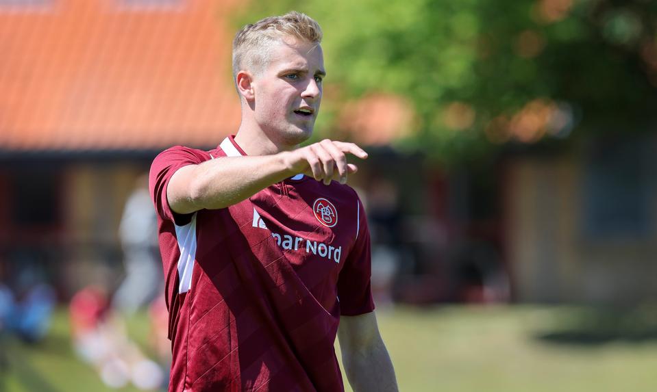 Oliver Klitten var med, da et meget ungt AaB-hold lørdag eftermiddag spillede træningskamp mod Skövde. <i>Foto: Bente Poder</i>