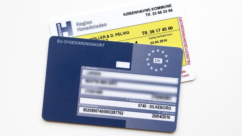 Mere end en halv million blå sygesikringskort udløber i 2022. Derfor opfordrer Udbetaling Danmark til, at rejsende tjekker kortet forud for sommerferien. <i>Jonas Skovbjerg Fogh/Ritzau Scanpix</i>