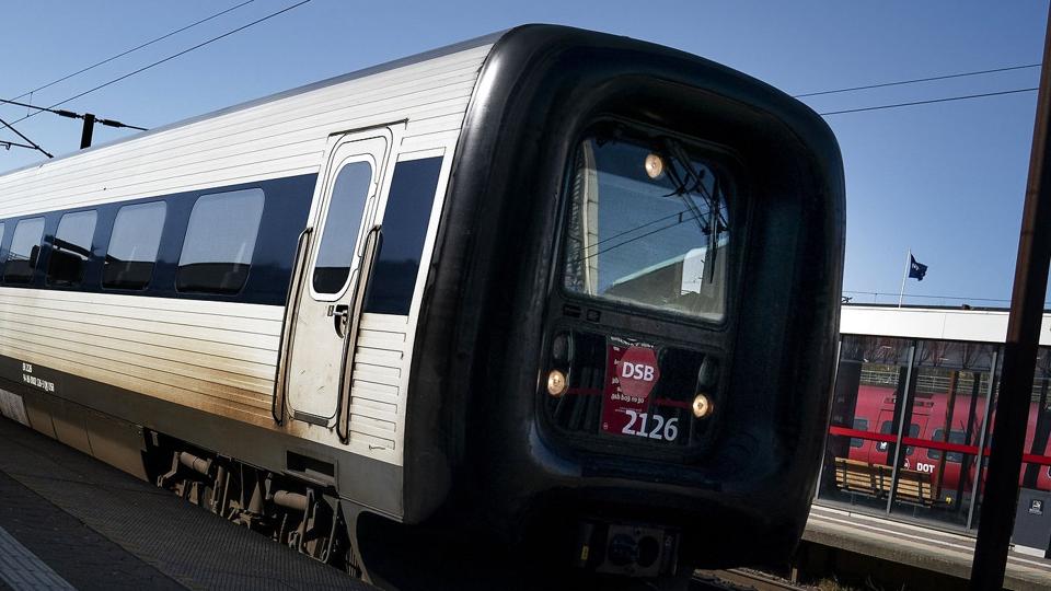 Togpassagerer må regne med forsinkelser og aflysninger på en del tog mandag, hvor en person er blevet kørt ned af et tog ved Gelsted på Fyn. Personen er død. (Arkivfoto). <i>Liselotte Sabroe/Ritzau Scanpix</i>