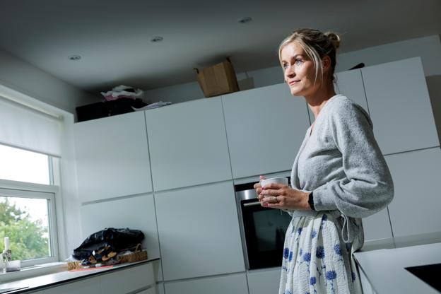 - Der brød jeg sammen og begyndte at græde, det gjorde jeg måske de næste tre minutter. Men så tørrede jeg øjnene og sagde "Okay, hvad gør vi så", fortæller Louise Borup om den dag, hvor hun fik besked om, at hun har sklerose. <i>Foto: Torben Hansen</i>