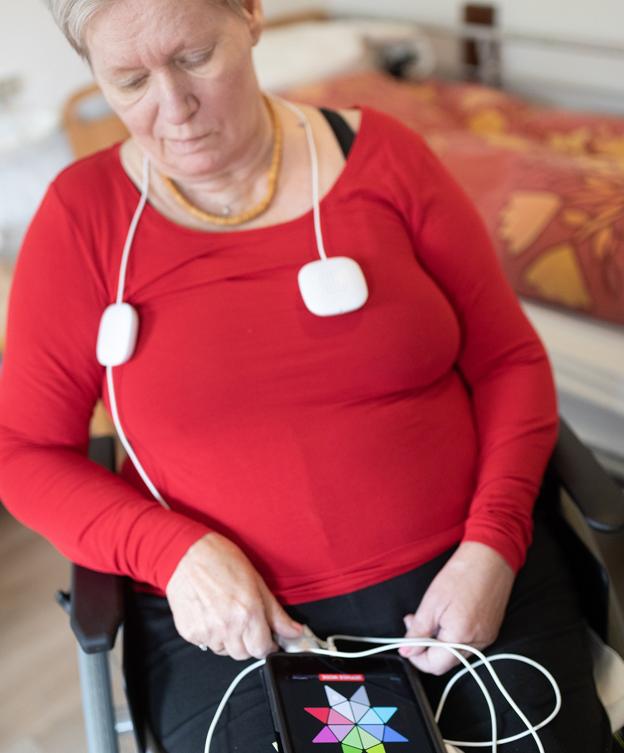 73-årige Anne Thomsen fra Skørping har brugt musik som behandling mod depression. <i>Foto: Lene Pedersen/Region Nordjylland</i>