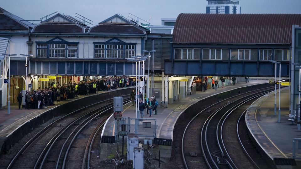En varslet togstrejke ventes at give store trafikale problemer i Storbritannien. (Arkivfoto). <i>Daniel Leal/Ritzau Scanpix</i>