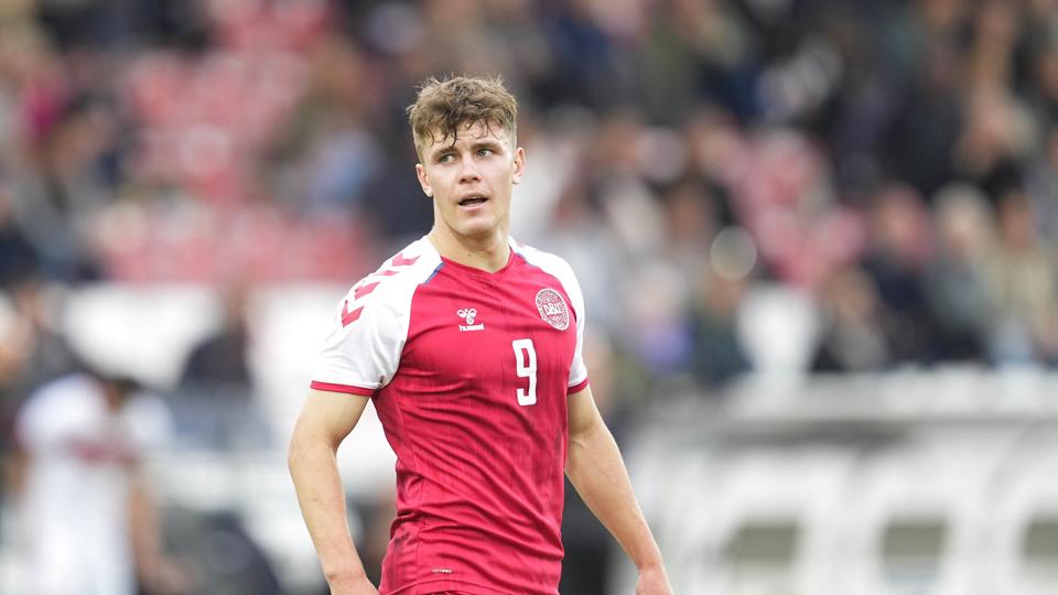 Mathias Kvistgaarden og resten af U21-landsholdet fik ikke en drømmelodtrækning, da der tirsdag blev trukket lod til EM-playoffkampene. (Arkivfoto) <i>Ulrik Pedersen/Ritzau Scanpix</i>