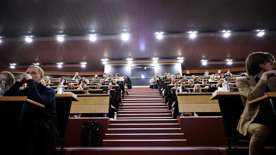 Regeringens plan er, at flere kvote 2-ansøgere skal ind på uddannelserne. (Arkivfoto). <i>Philip Davali/Ritzau Scanpix</i>