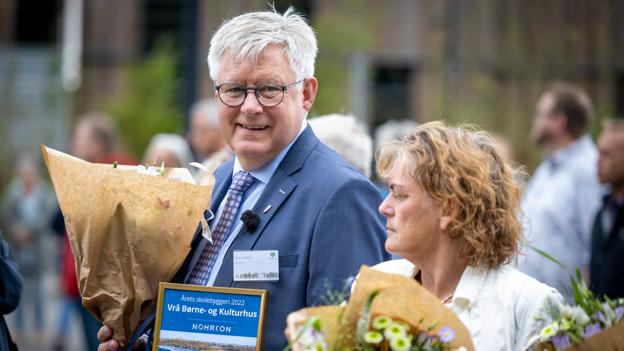 Borgmester Søren Smalbro (V) var også tydeligt stolt ved indvielsen og modtagelsen af prisen som årets skolebyggeri i Danmark. <i>Foto: Martél Andersen</i>