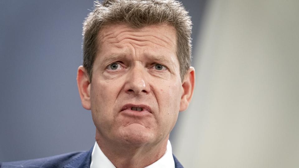 Sundhedsstyrelsens direktør præsenterede sammen med blandt andre statsminister Mette Frederiksen (S) Danmarks coronastrategi for de kommende måneder på et pressemøde onsdag. Her er tabletbehandling en vigtig brik, forklarer han. (Arkivfoto). <i>Mads Claus Rasmussen/Ritzau Scanpix</i>