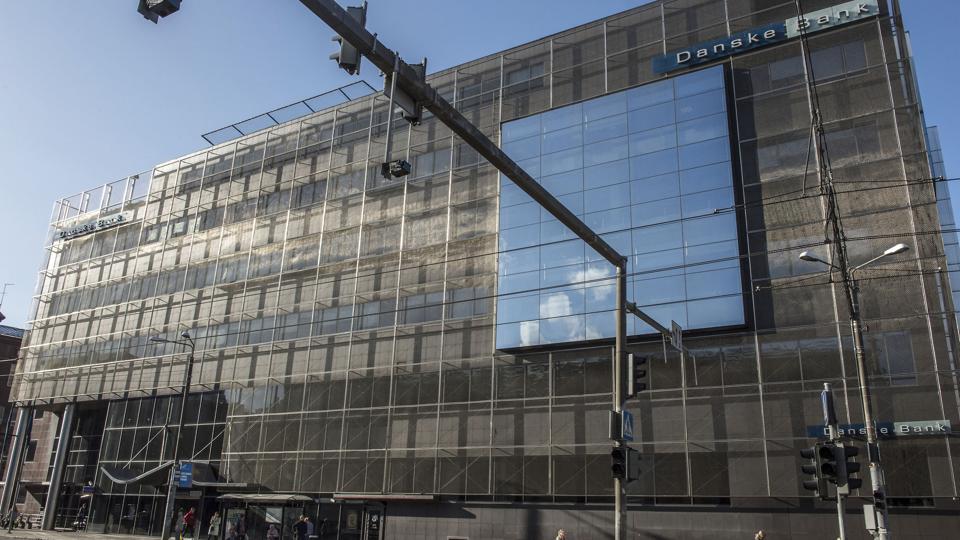 Danske Banks filial i Tallin i Estland er i stort omfang blevet brugt til at hvidvaske store formuer, som stammer fra lovovertrædelser. En stribe danske kommanditselskaber havde også konti i filialen. Driften bestod blot i at sende store beløb videre. (Arkivfoto). <i>Raigo Pajula/Ritzau Scanpix</i>