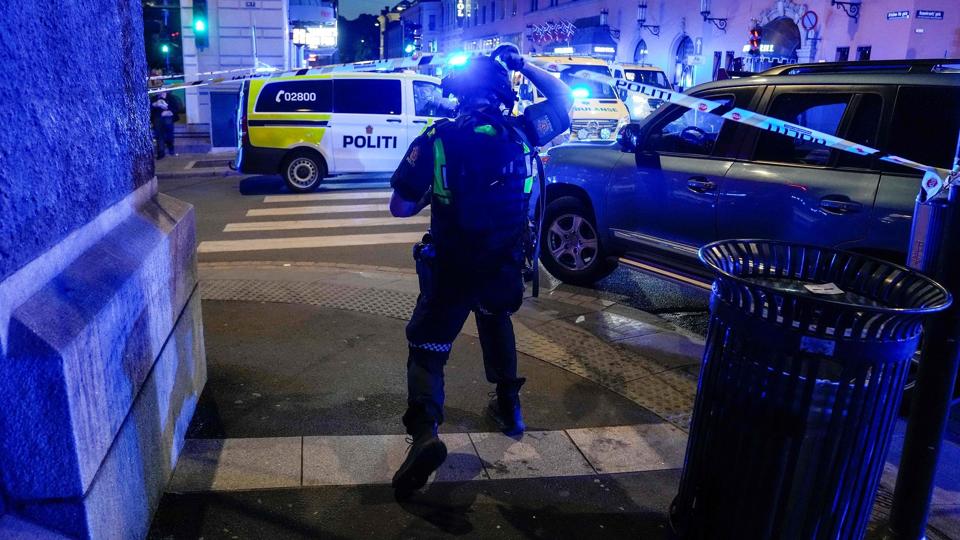 To er blevet dræbt i et skyderi i Oslo natten til lørdag. Endnu er flere er sårede. <i>Javad Parsa/Ritzau Scanpix</i>