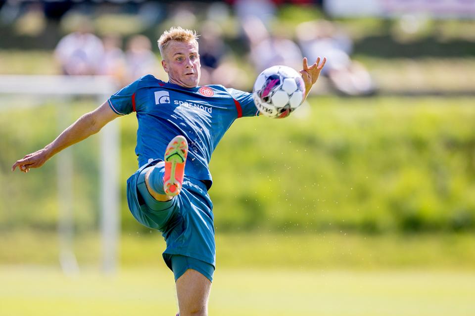 Oliver Klitten har spillet sin sidste kamp for AaB i denne omgang. <i>Arkivfoto: Lars Pauli</i>