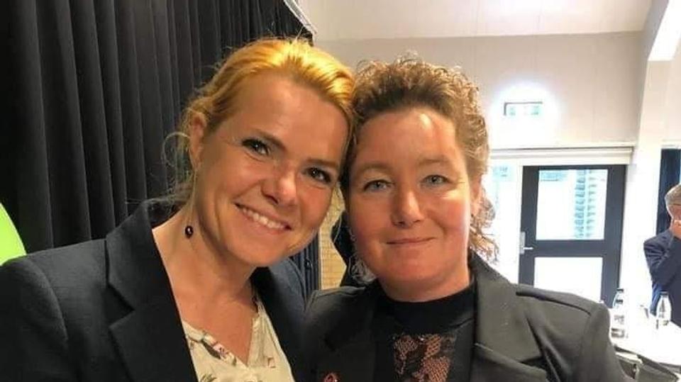 Der har åbenbart allerede været tætte kontakter mellem Inger Støjberg (tv) og Anette Svindborg. <i>Privatfoto</i>